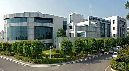 Accurate College of Pharmacy, Greater Noida